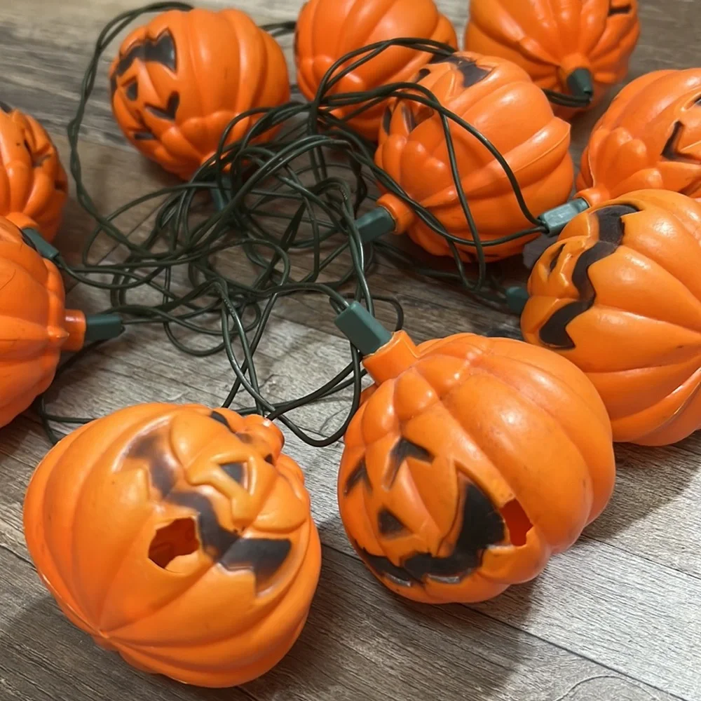 Halloween pumpkin 🎃 lights 10 blinking vintage retro orange 2.5” each outdoors